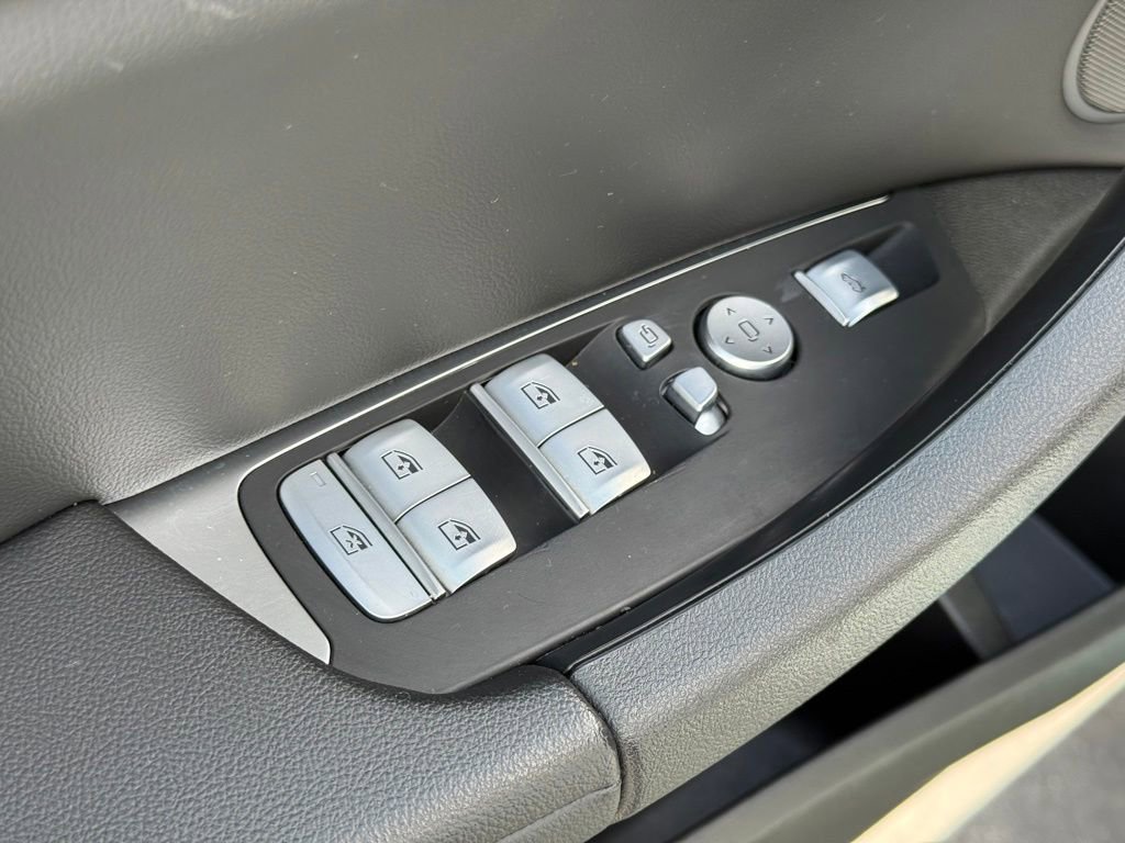Used 2023 BMW X3 M40i AWD/4WD image 10