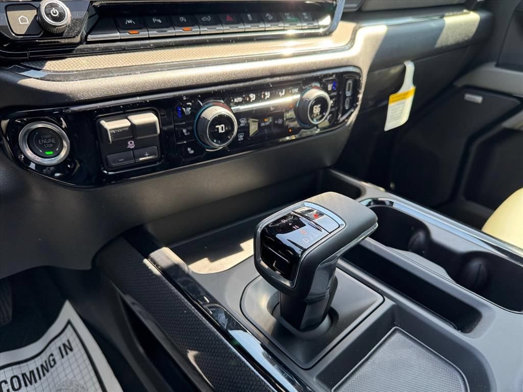 New 2025 Chevrolet Silverado 1500 ZR2 w/ Technology Package AWD/4WD image 18