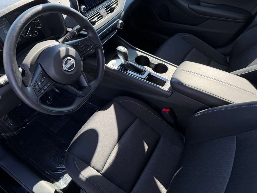 Certified 2025 Nissan Altima 2.5 S image 15