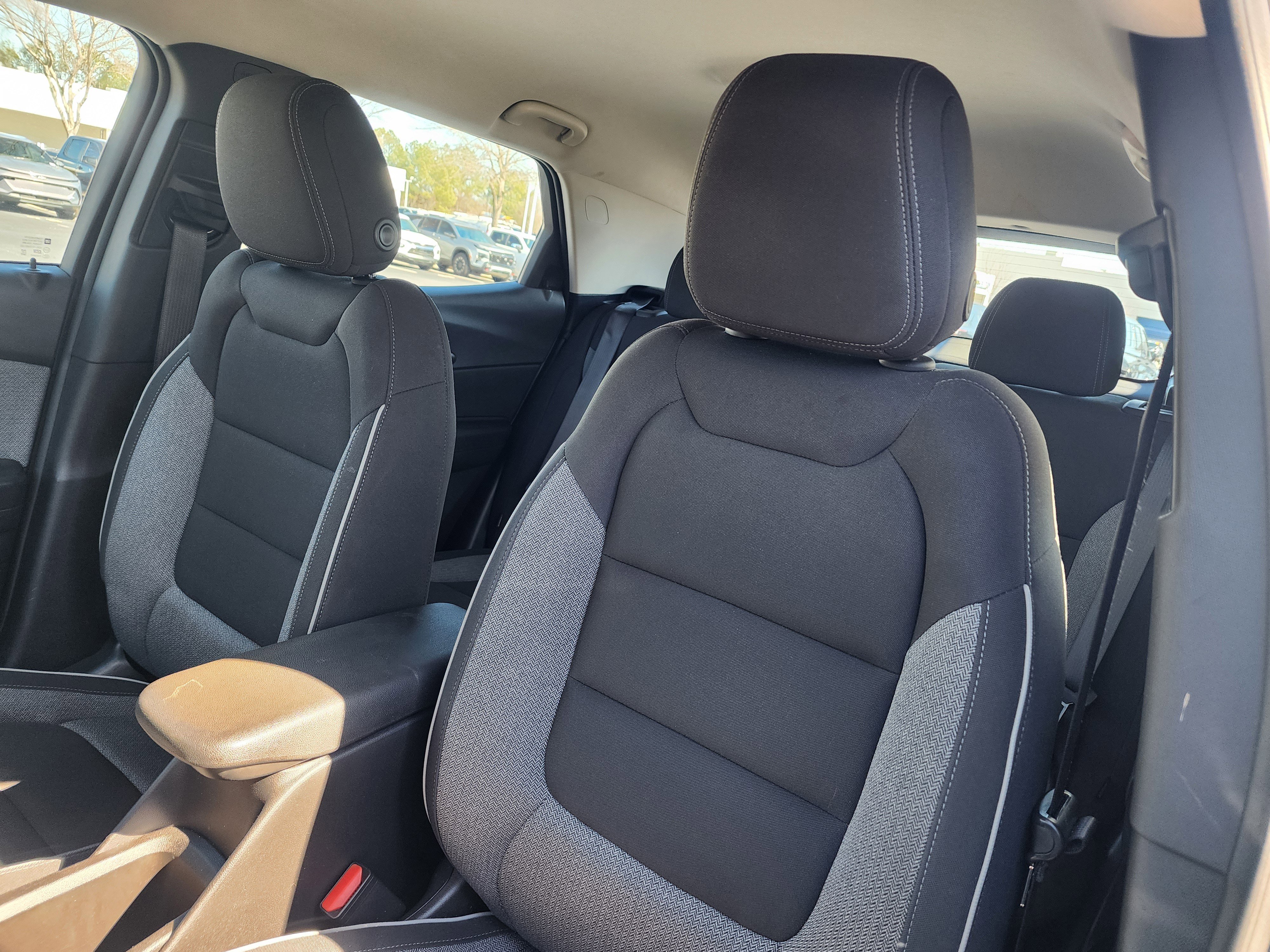 Used 2024 Chevrolet TrailBlazer LS image 19