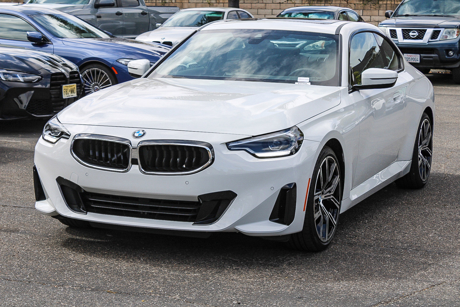 Certified 2023 BMW 230i Coupe w/ Convenience Package RWD image 3