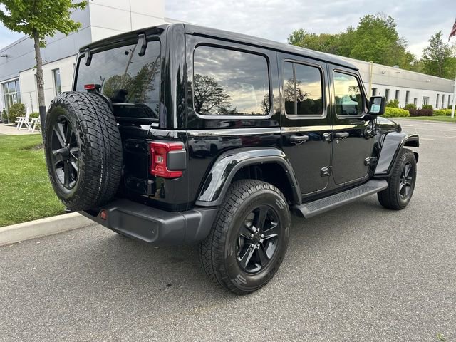 Used 2022 Jeep Wrangler Unlimited Sahara AWD/4WD image 8