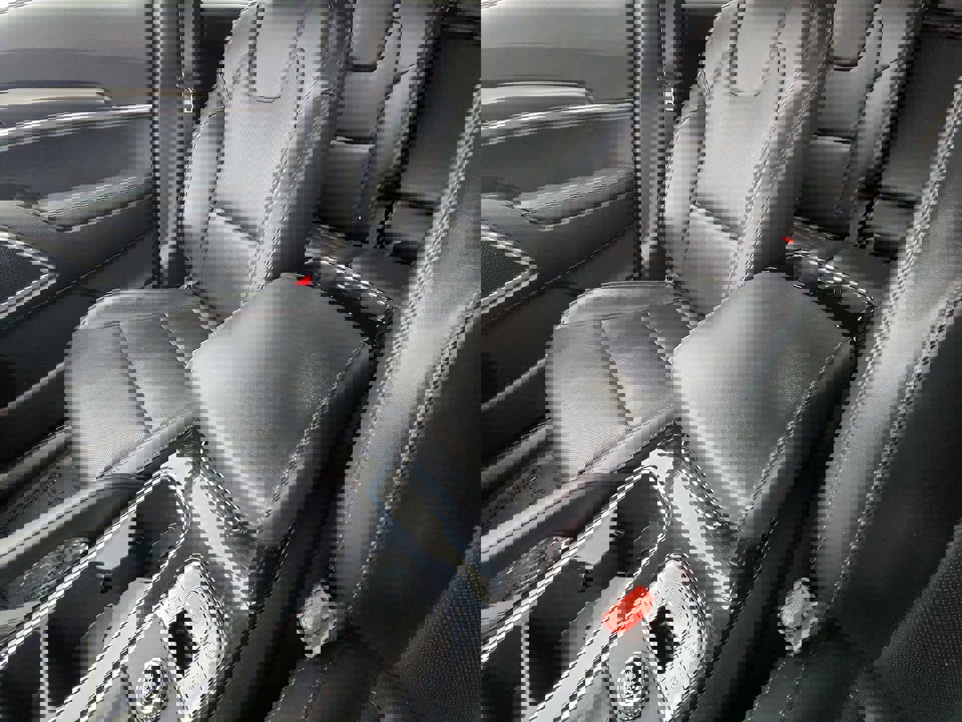 Used 2020 Kia Telluride S w/ S 8 Passenger Seating Package image 22