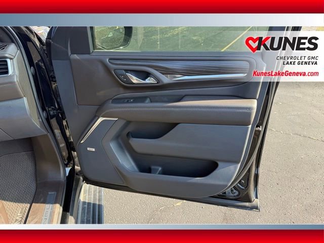 Used 2022 GMC Yukon Denali w/ Denali Premium Package image 22
