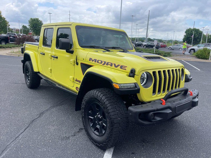 Used 2023 Jeep Gladiator Mojave w/ Cold Weather Group AWD/4WD image 2