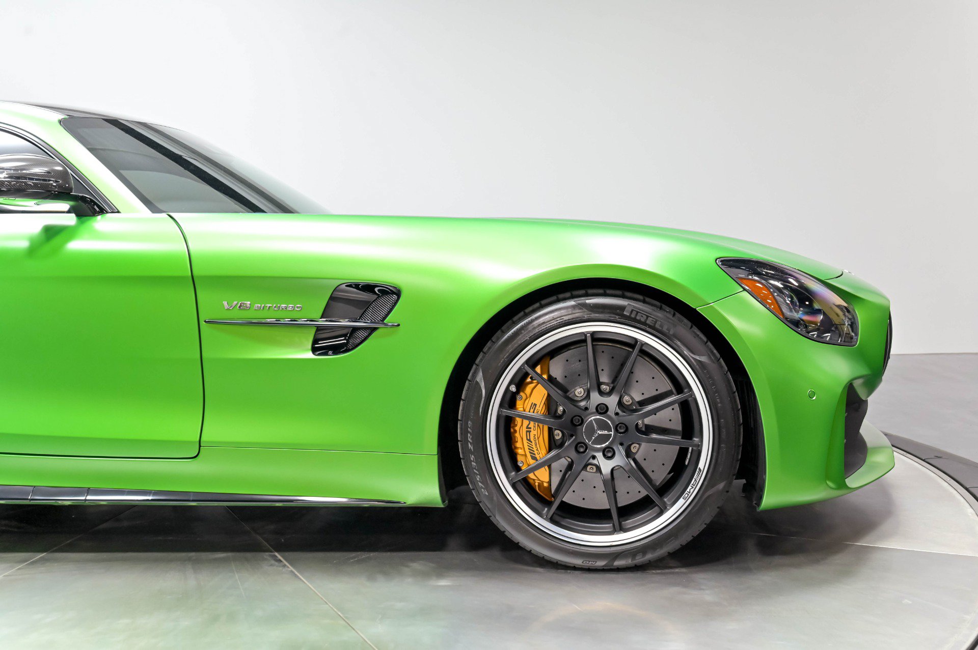 Used 2018 Mercedes-Benz AMG GT R image 22