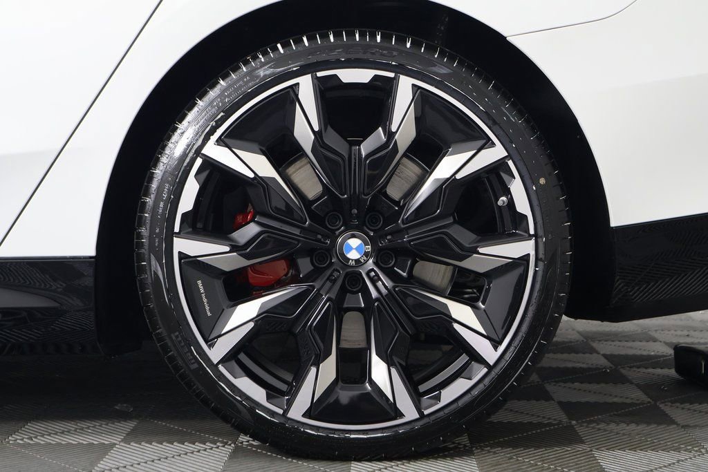 New 2026 BMW i5 eDrive40 w/ Executive Package image 10