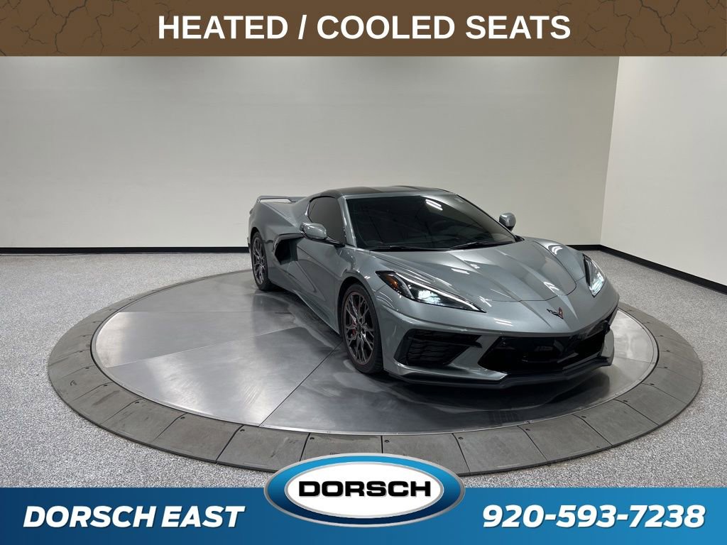 Used 2023 Chevrolet Corvette Stingray Preferred Cpe w/ Z51 Performance Package image 3
