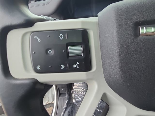 Certified 2024 Land Rover Defender 130 X-Dynamic SE image 21