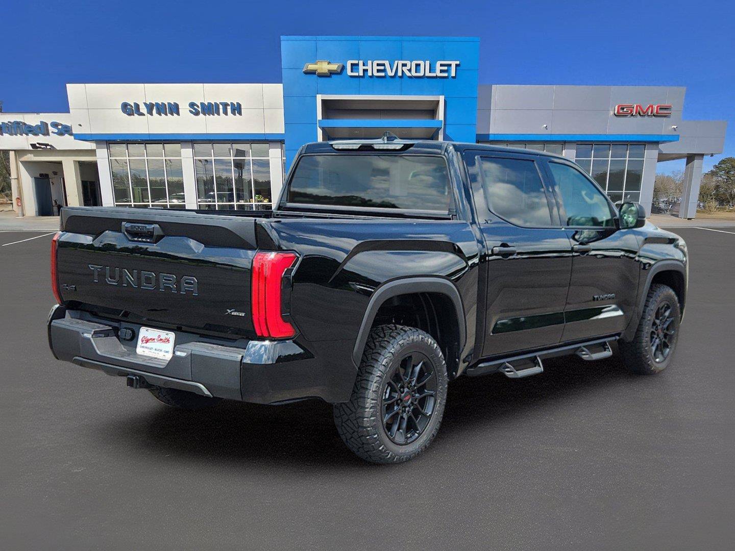 Used 2023 Toyota Tundra SR5 AWD/4WD image 5