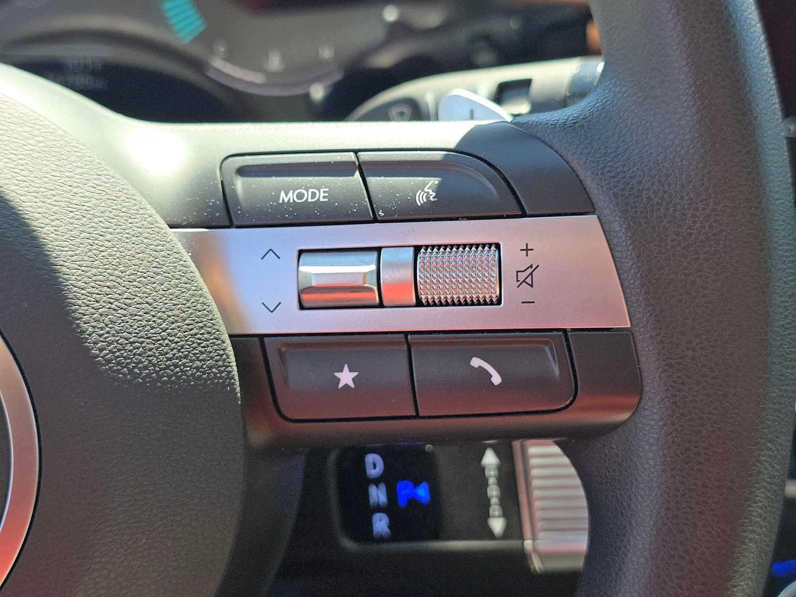 Used 2025 Hyundai Sonata SEL FWD image 28