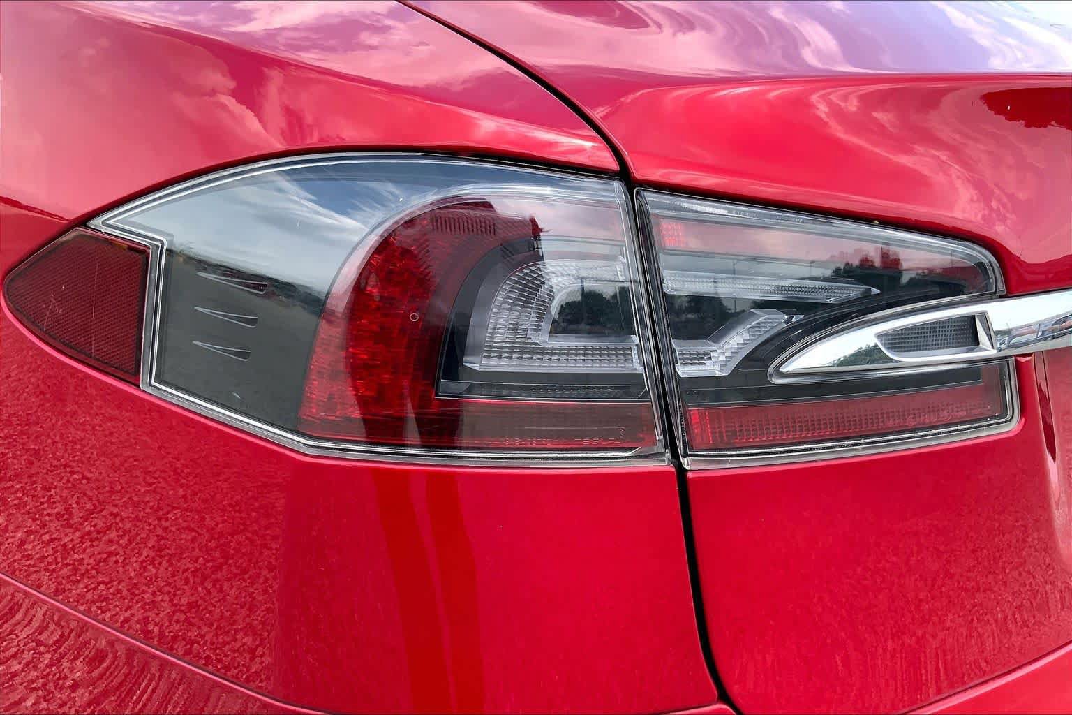Used 2020 Tesla Model S Long Range Plus AWD/4WD image 27