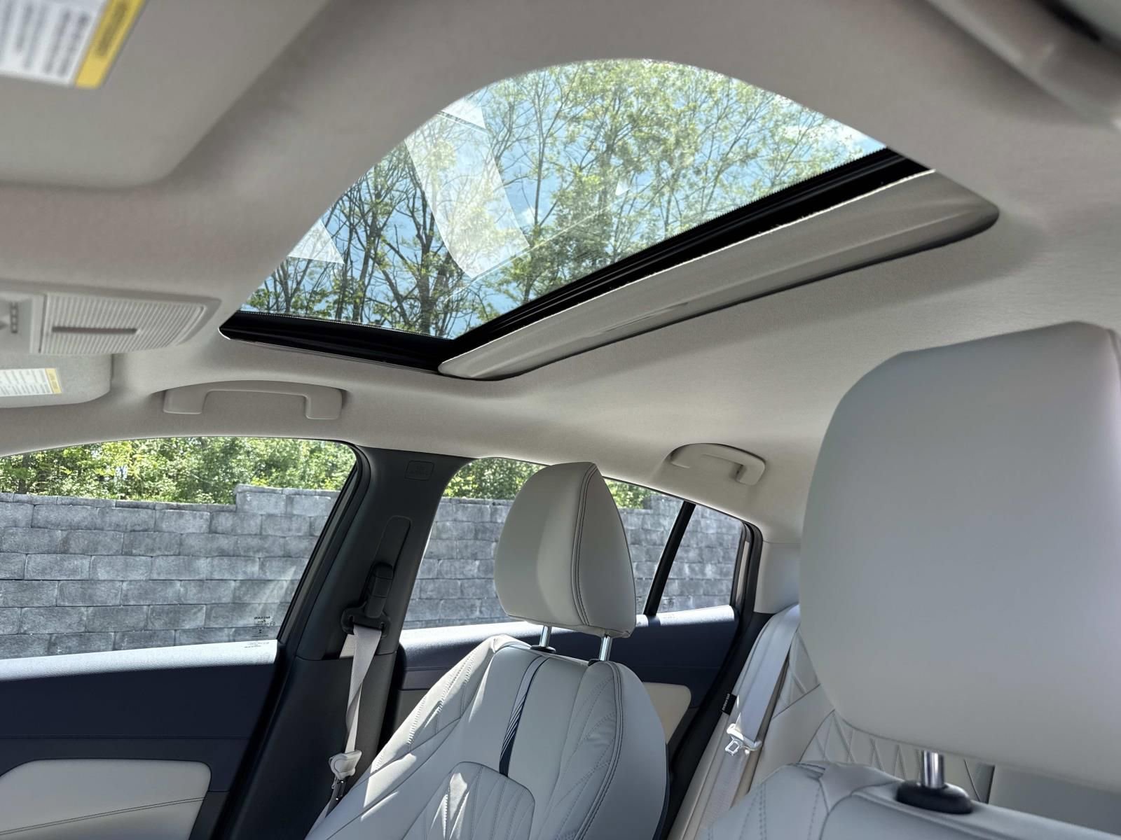 New 2026 Nissan Sentra SL w/ Floor Mat Package FWD image 9