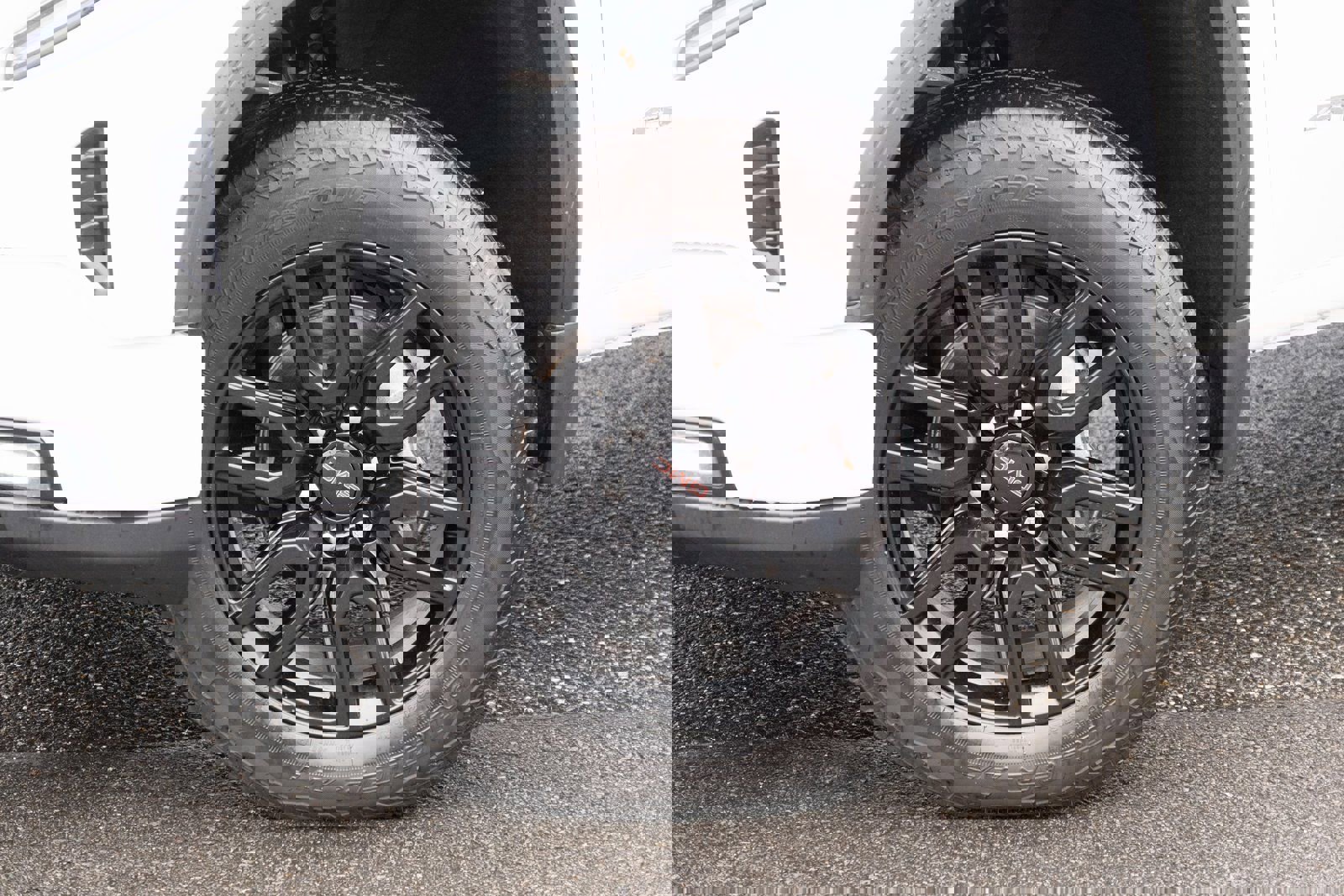 Used 2023 GMC Sierra 1500 AT4 w/ Technology Package image 25