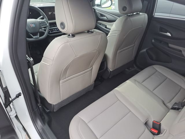 New 2026 Buick Envista Avenir image 9