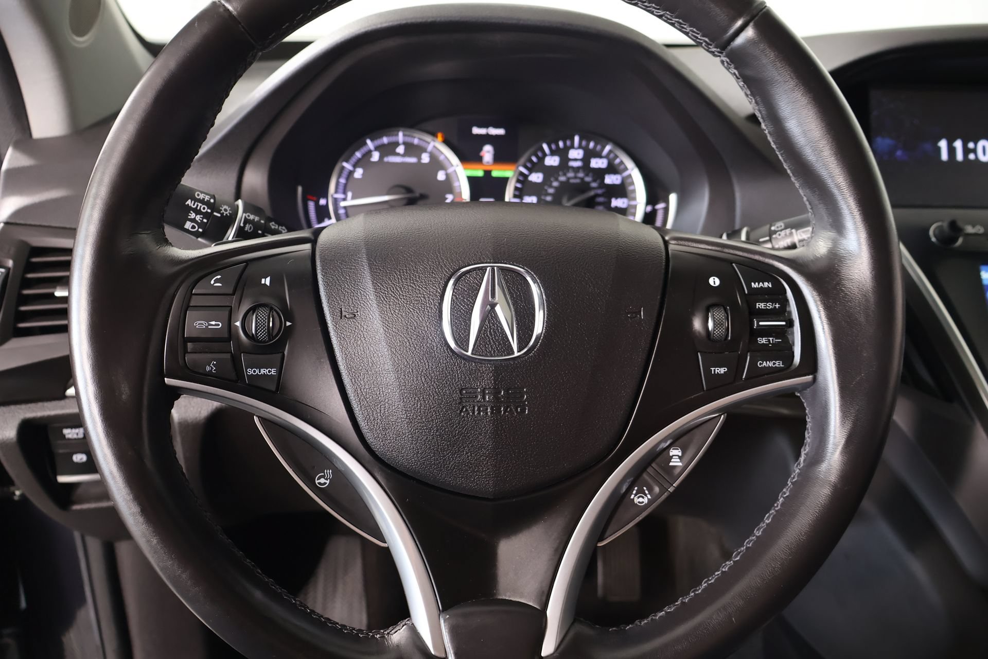 Used 2019 Acura MDX SH-AWD w/ Advance Package image 3