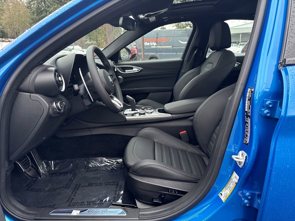 New 2025 Alfa Romeo Giulia image 14