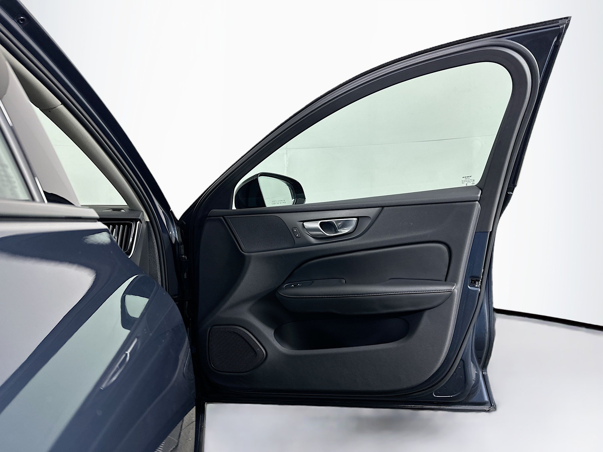 Used 2024 Volvo S60 B5 Core FWD image 31