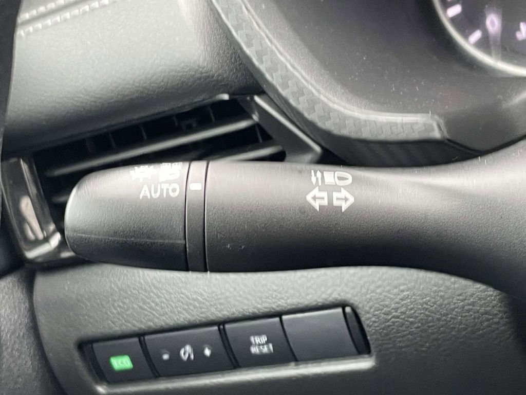 Used 2023 Nissan Sentra SV image 31