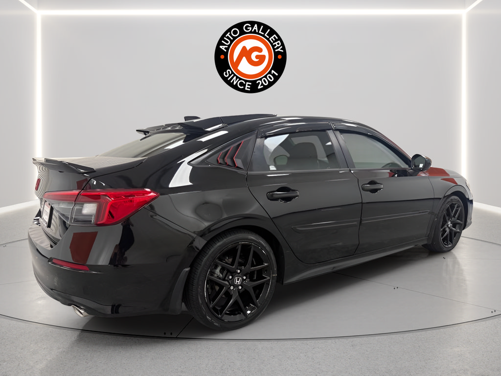 Used 2023 Honda Civic Sport image 3