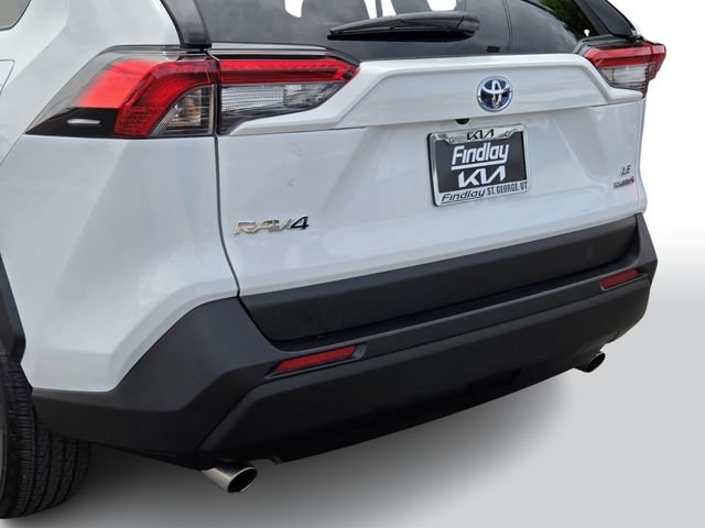 Used 2024 Toyota RAV4 LE AWD/4WD image 5