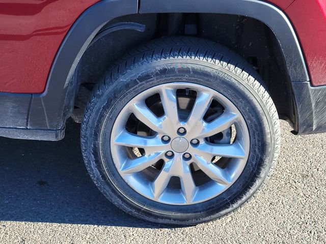 Used 2015 Jeep Cherokee Limited w/ Technology Group image 14