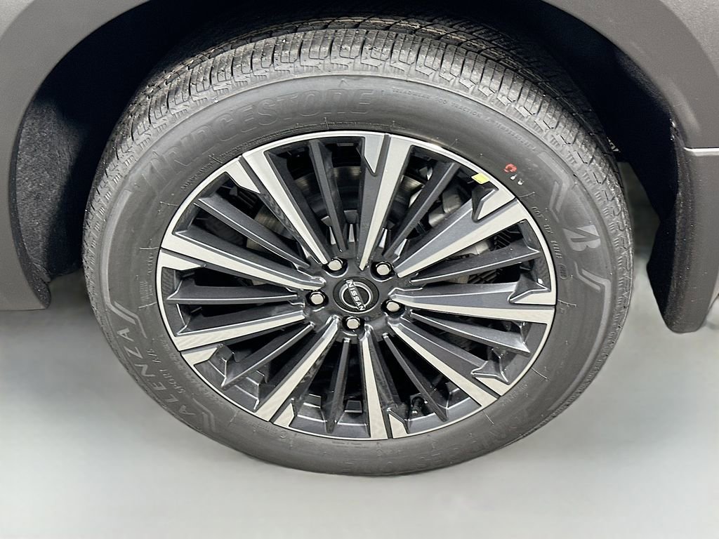 New 2026 Nissan Pathfinder Platinum AWD/4WD image 9