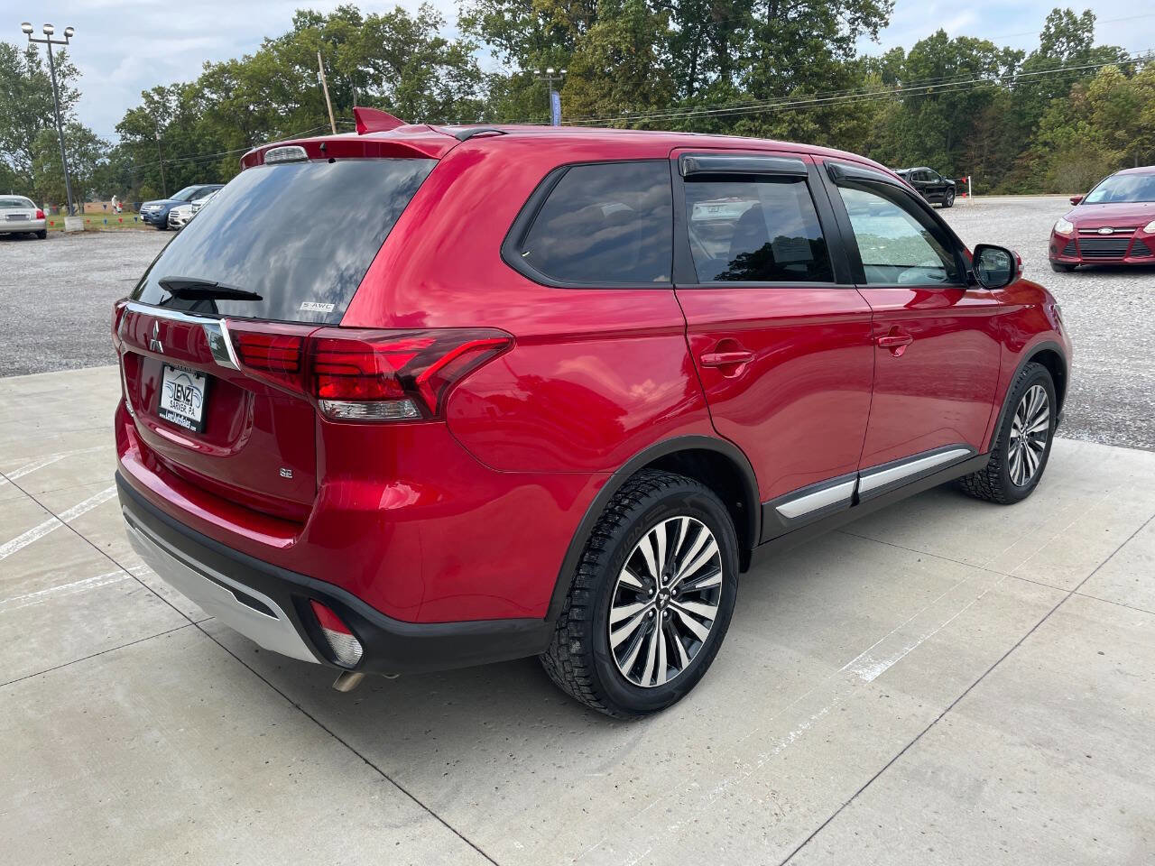Used 2020 Mitsubishi Outlander SE image 10