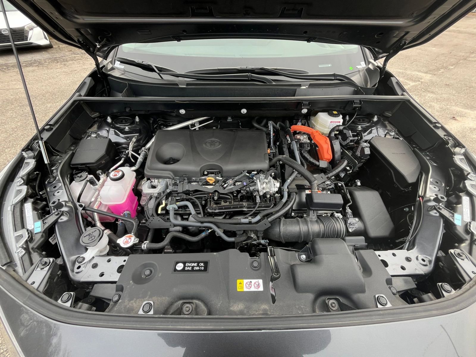 Used 2025 Toyota RAV4 LE image 27