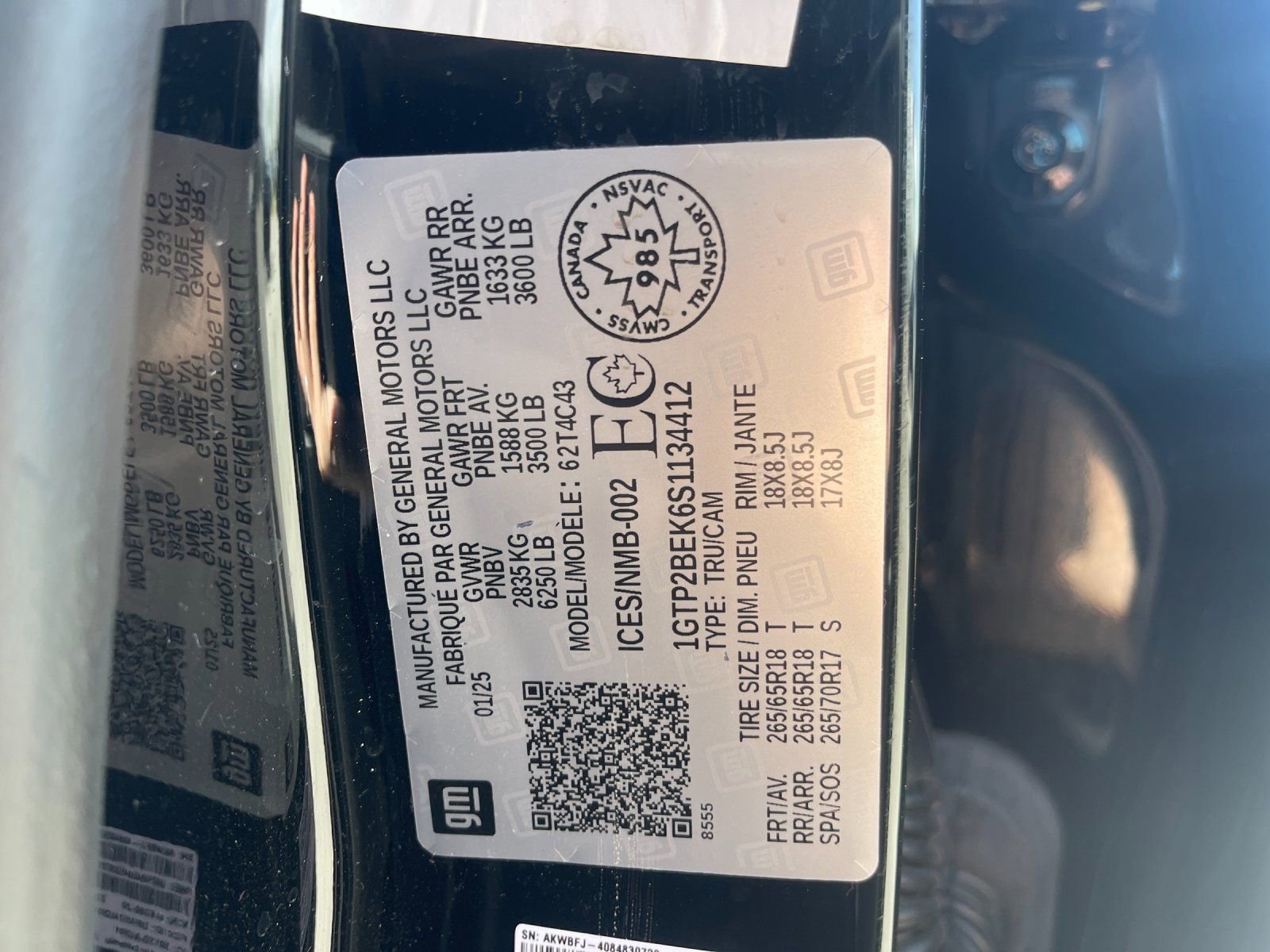 Used 2025 GMC Canyon Elevation image 32