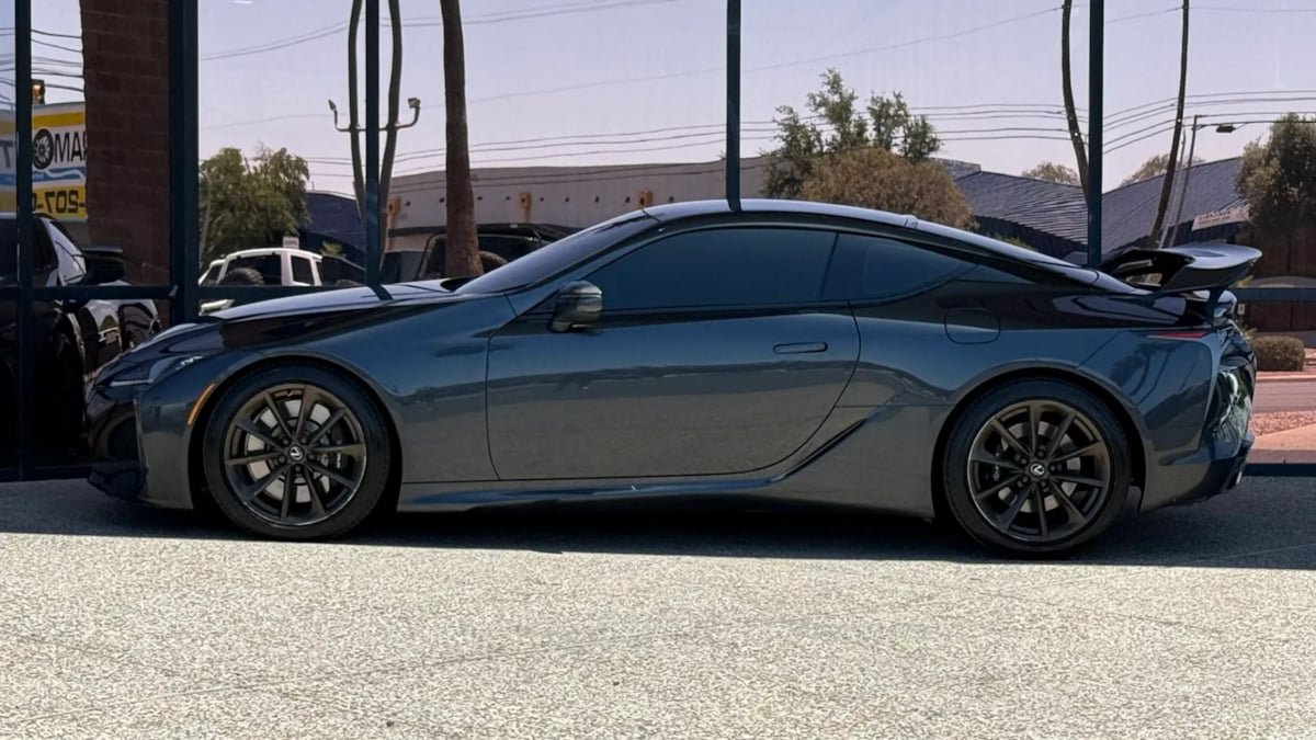Used 2018 Lexus LC 500 Coupe w/ Touring Package RWD image 4