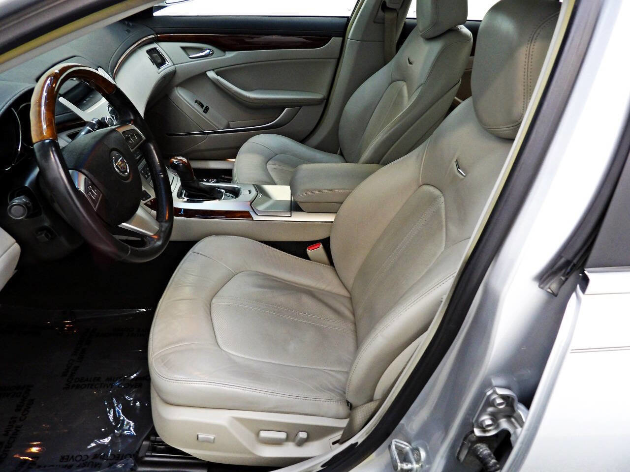 Used 2010 Cadillac CTS Performance w/ Performance Luxury Package image 8
