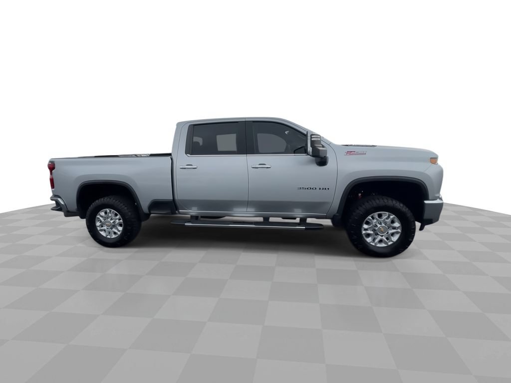 Used 2021 Chevrolet Silverado 3500 LTZ w/ LTZ Convenience Package AWD/4WD image 9