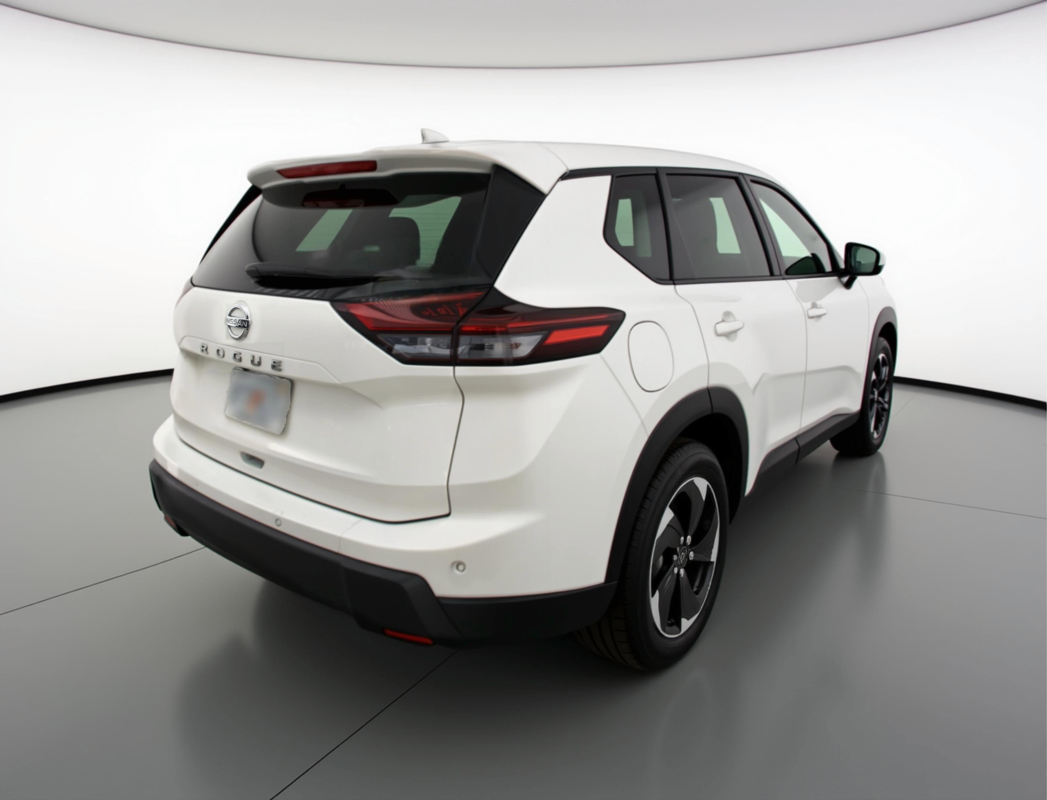 Used 2025 Nissan Rogue SV image 9