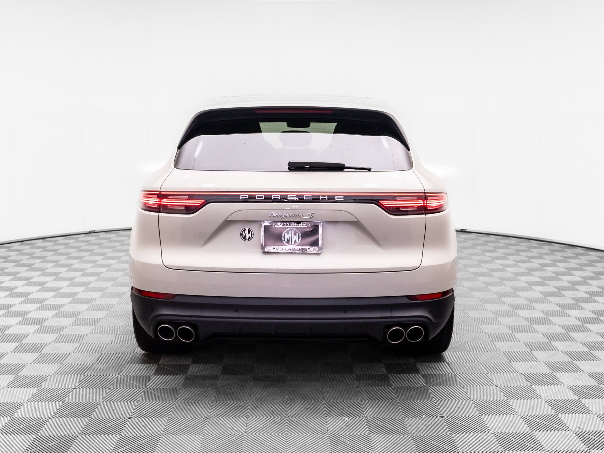 Certified 2023 Porsche Cayenne S AWD/4WD image 10