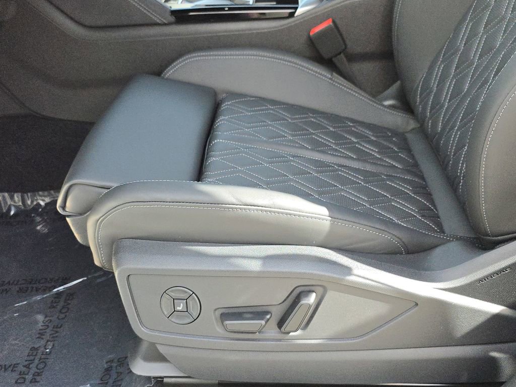 New 2026 Audi SQ5 Prestige image 17