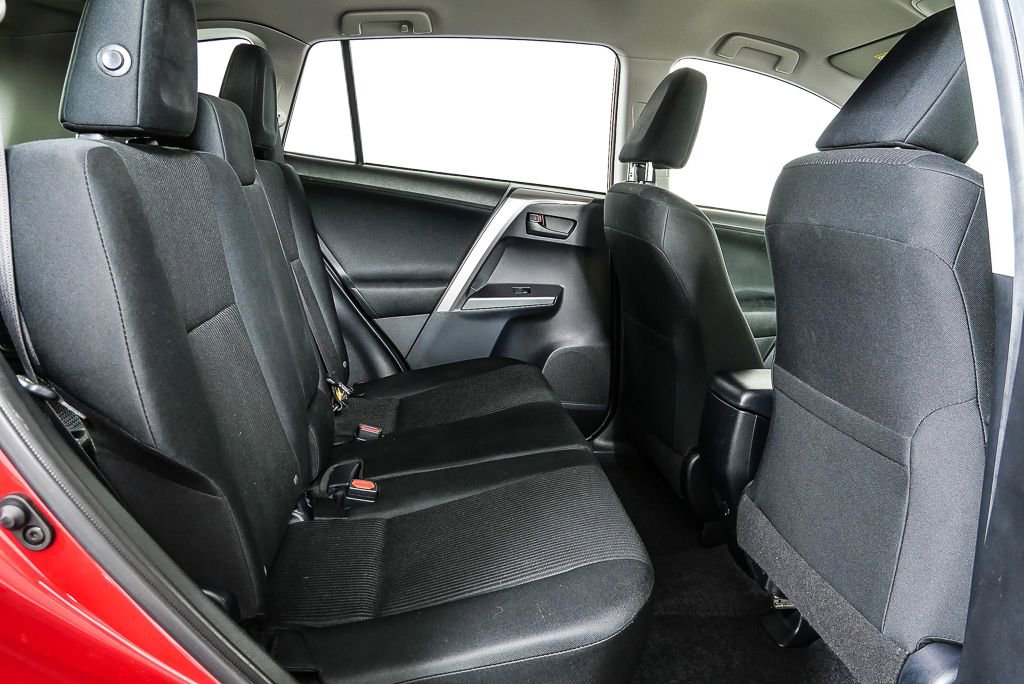 Used 2016 Toyota RAV4 LE w/ Cargo Management Package image 18