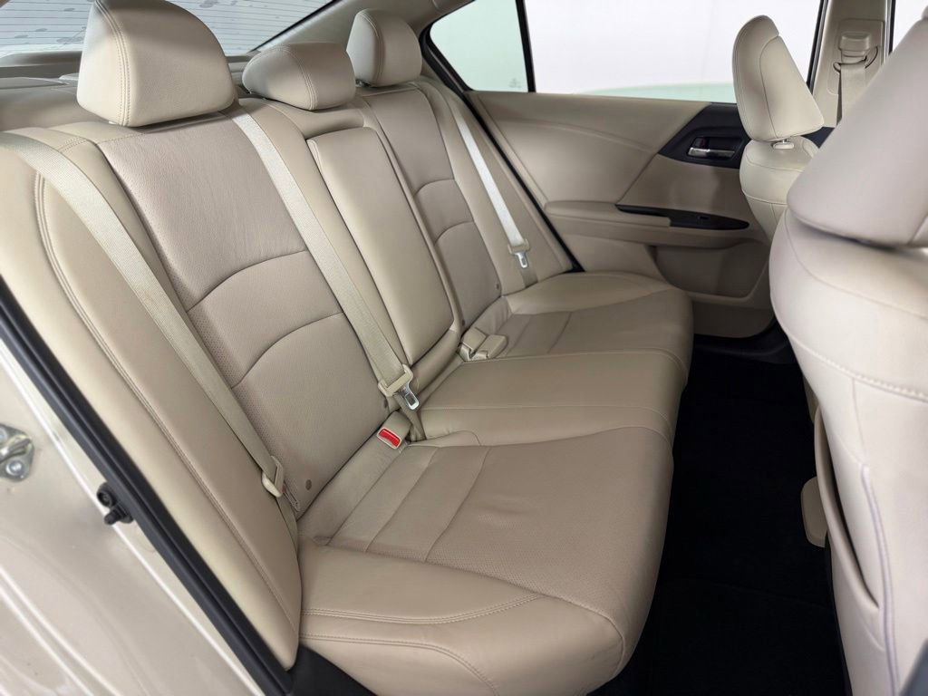 Used 2015 Honda Accord EX-L image 36