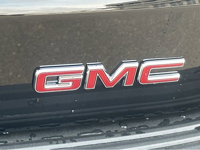 New 2026 GMC Yukon XL Denali w/ Denali Reserve Package image 9