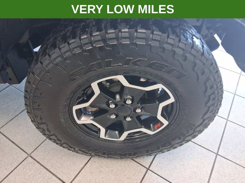 Used 2023 Jeep Gladiator Rubicon w/ Cold Weather Group AWD/4WD image 26