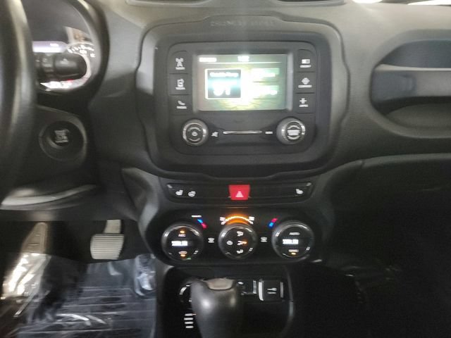 Used 2016 Jeep Renegade Limited w/ Safety & Security Group AWD/4WD image 14