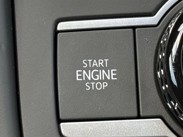 New 2026 Volkswagen Tiguan SE R-Line AWD/4WD image 16