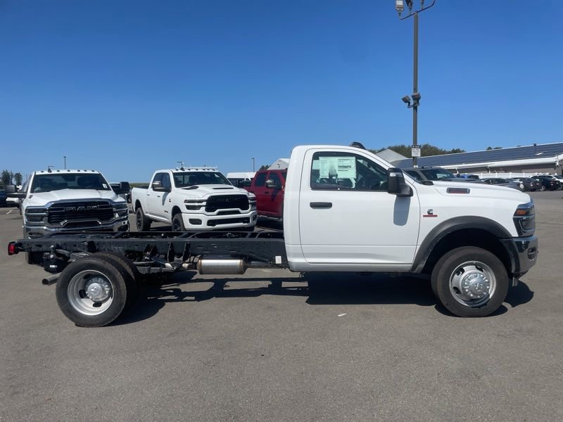 New 2026 RAM 5500 Tradesman w/ Chrome Appearance Group image 2