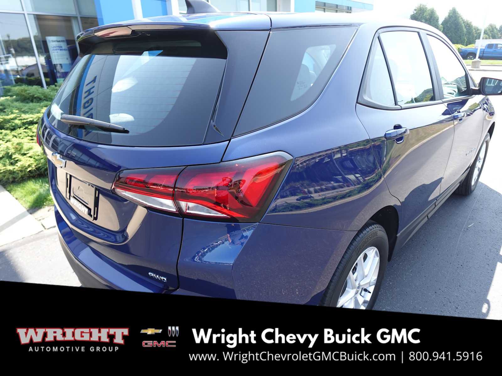 Used 2022 Chevrolet Equinox LS image 3