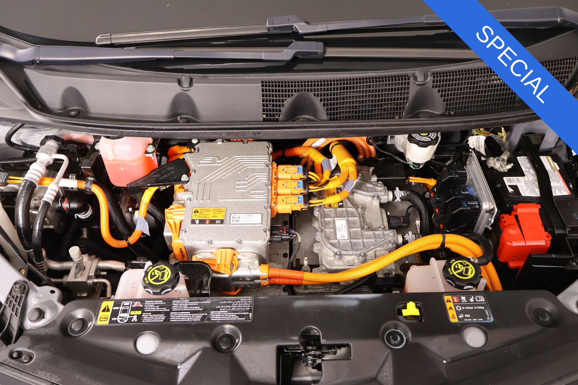 Used 2020 Chevrolet Bolt Premier w/ Infotainment Package image 19