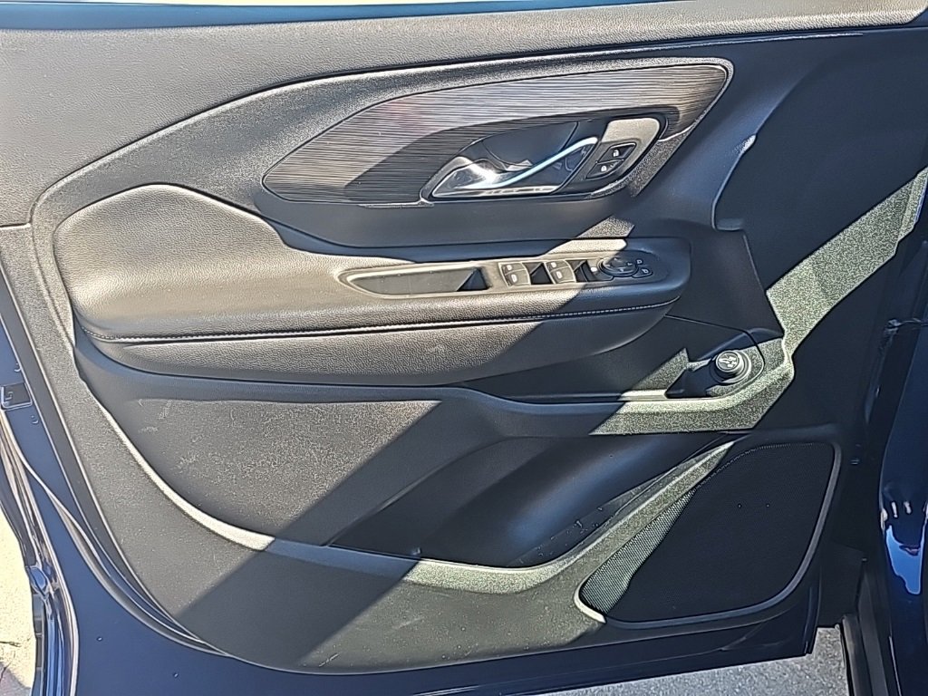 Used 2022 GMC Terrain SLE w/ Driver Convenience Package image 10