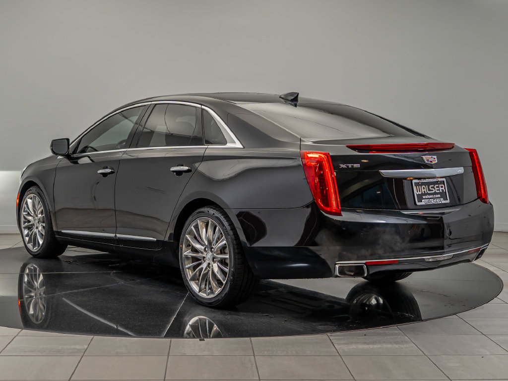 Used 2016 Cadillac XTS Premium FWD image 7