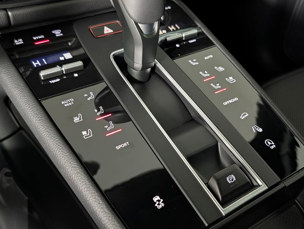 New 2026 Porsche Macan image 34