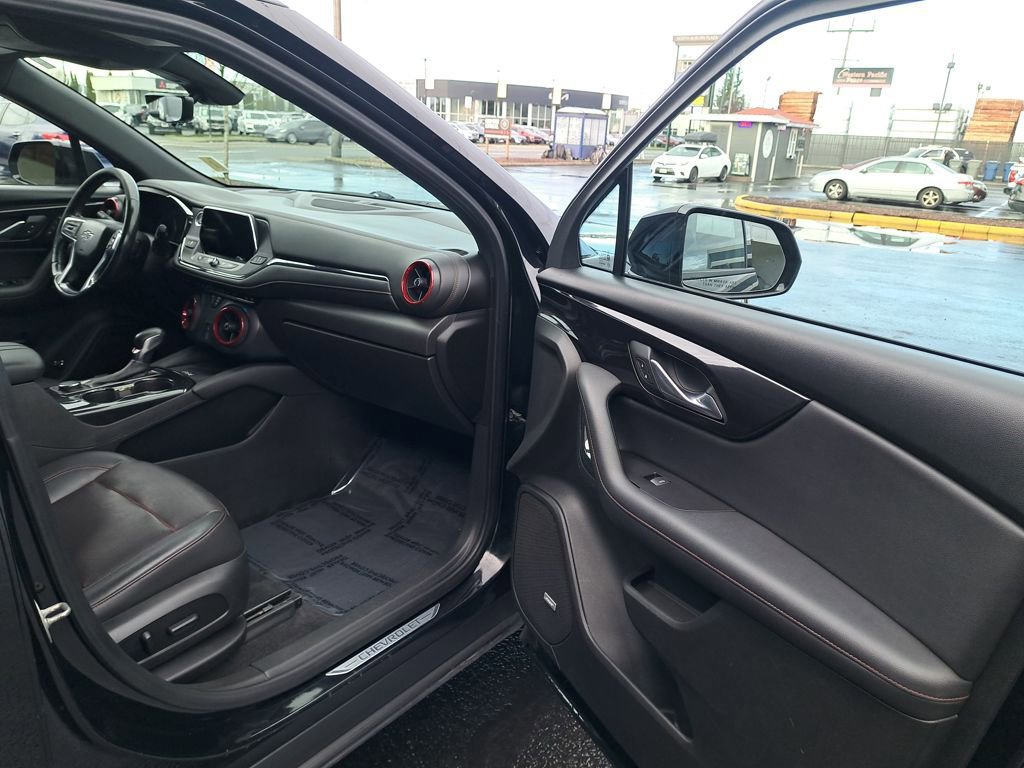 Used 2020 Chevrolet Blazer RS image 17