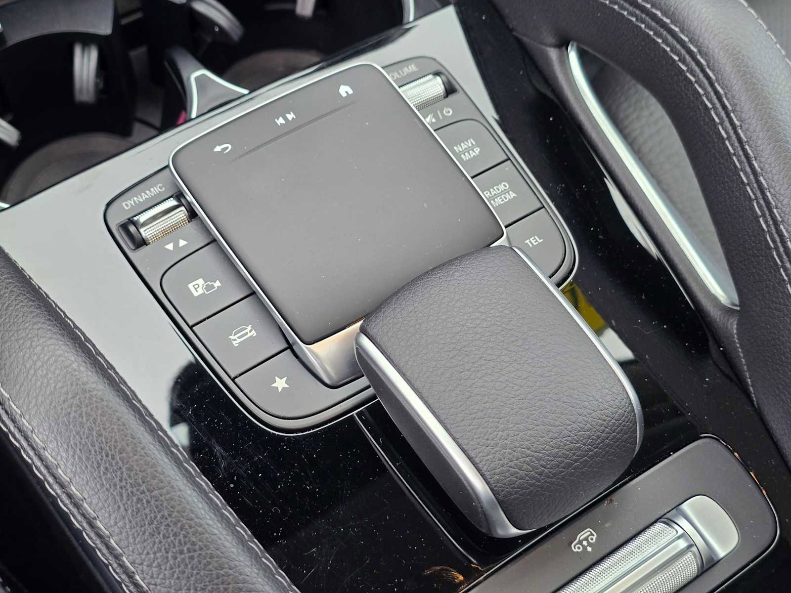 Used 2024 Mercedes-Benz GLS 580 4MATIC image 37